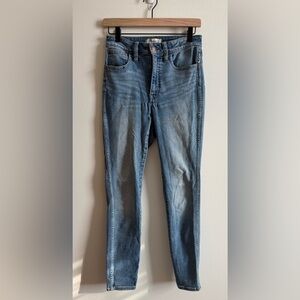 Madewell Curvy Roadtripper Jeans